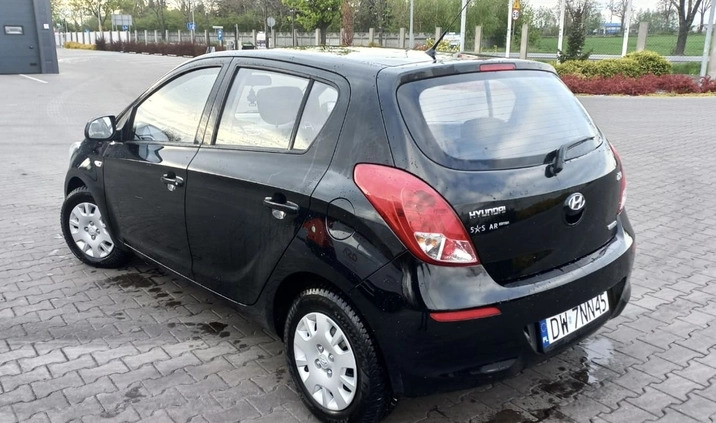 Hyundai i20 cena 17900 przebieg: 121000, rok produkcji 2012 z Radziejów małe 137